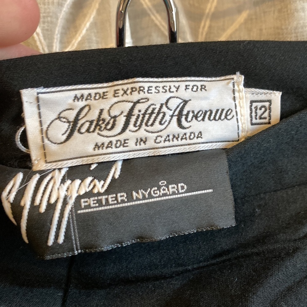 Saks Fifth Avenue skirt - Picture 3 of 10